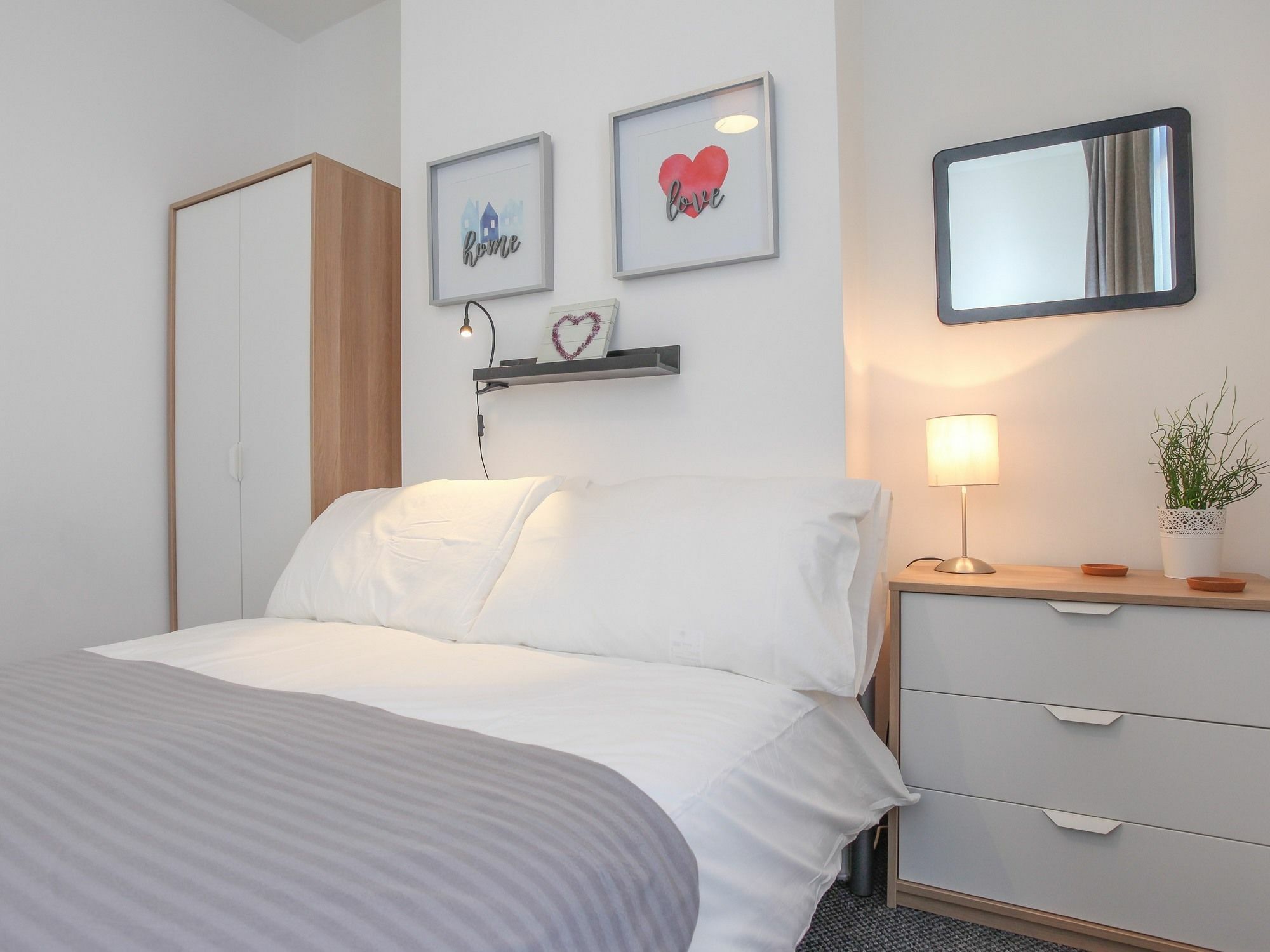 Kingston Serviced Accommodation - Donegall Avenue Μπέλφαστ Εξωτερικό φωτογραφία