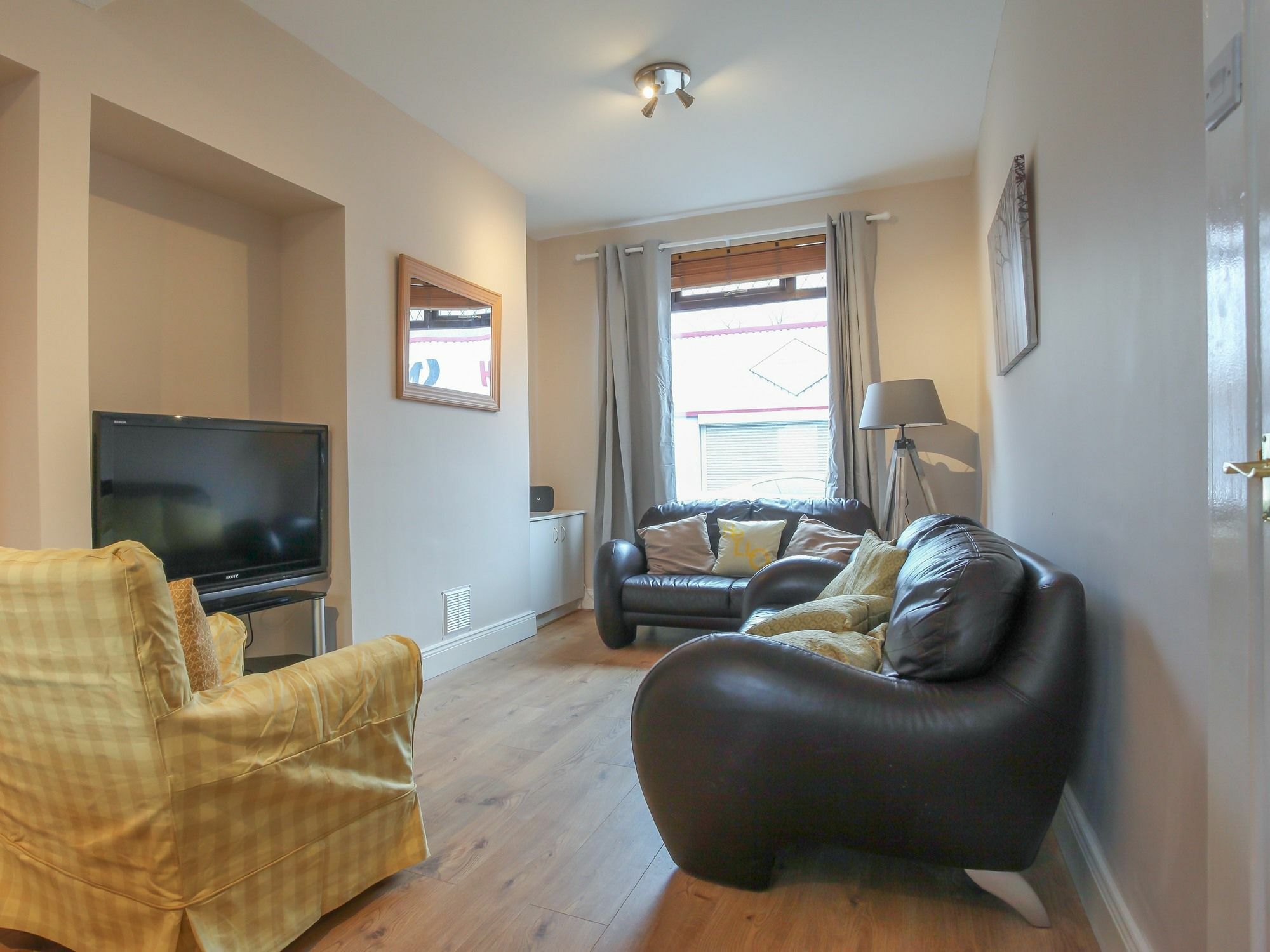 Kingston Serviced Accommodation - Donegall Avenue Μπέλφαστ Εξωτερικό φωτογραφία